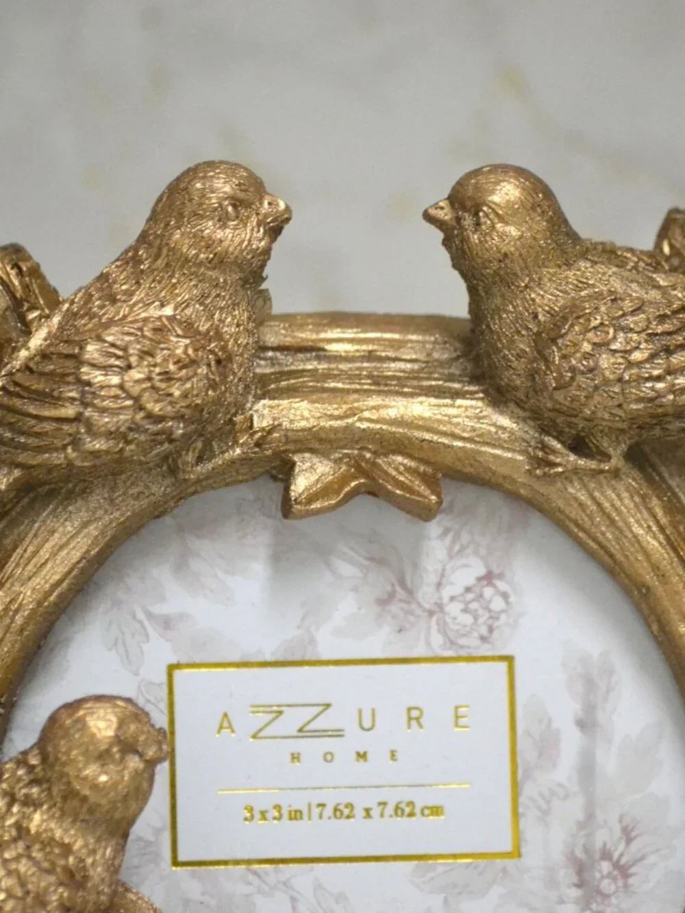 Azzure Home Round Gold Tabletop Picture Frame